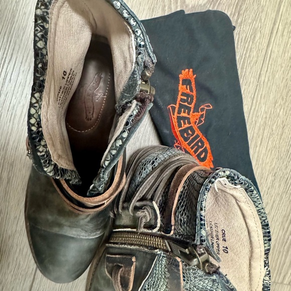 Freebird booties - Picture 3 of 5